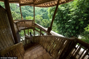 Five-star hotel made of bamboo on Bali