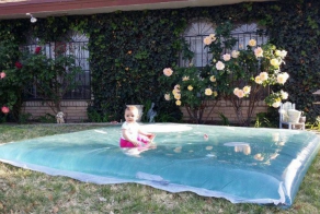 Water Blob – Giant Sensory Water Bubble!!