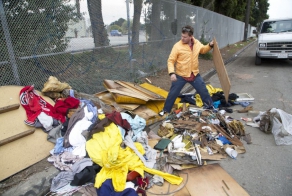 This Man Turn Garbage Into Some Cool Stuff