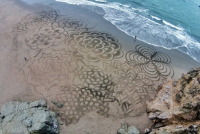 More Enormous Sand Paintings Created with a Rake by Andres Amador