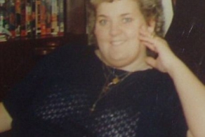 Woman 56, marks 14 STONE weight loss with nude photoshoot