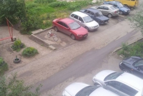 Why You Don't Leave Your Bike In A Parking Spot