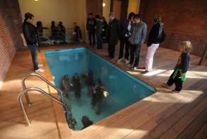 Breathing Underwater Is Not A Problem With This Unique Swimming Pool