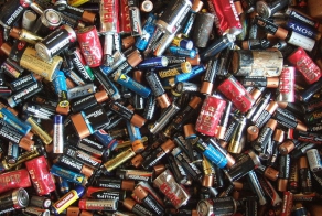 19 Things You Should Never, Ever Throw In the Trash