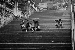 Powerful Black and White Photos of Hong Kong in the 1950's and '60s