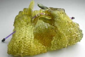 Artist "Knits" With Glass To Create Incredible Sculptures