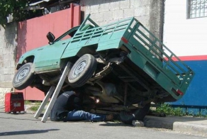 These People Are Strong Candidates For Darwin Awards