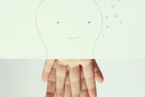 Artist creates cute drawings out of his own fingers