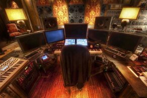 Inside Hans Zimmer’s Cosy and Gorgeous Music Studio