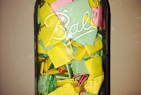 Perfect Boyfriend Puts 365 Love Notes In A Jar For His Girlfriend