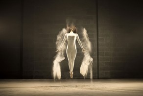 Photographer Freezes Dancer In Time Through Clouds Of Powder