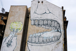 36 Powerful Street Art Pieces That Tell The Uncomfortable Truth