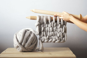 Extremely Chunky Knits By Anna Mo Look Like They’re Knit By Giants