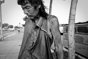 After 10 Years Of Photographing Homeless People, She Finds Her Father