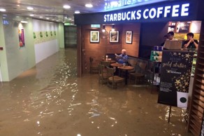 Man Completely Unfazed By Flood In Starbucks Inspires Hilarious Photoshop Battle