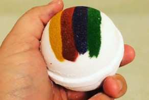 Harry Potter Bath Bomb That Tells Which Hogwarts House You Belong In When It Dissolves