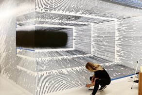This Artist Creates Amazing Optical Illusions Using Simple Lines