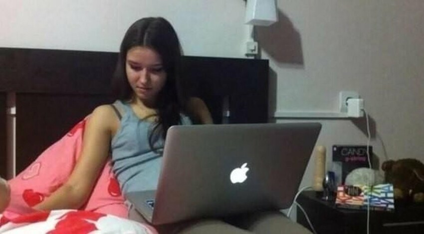 Спалил Девушку С Вибратором