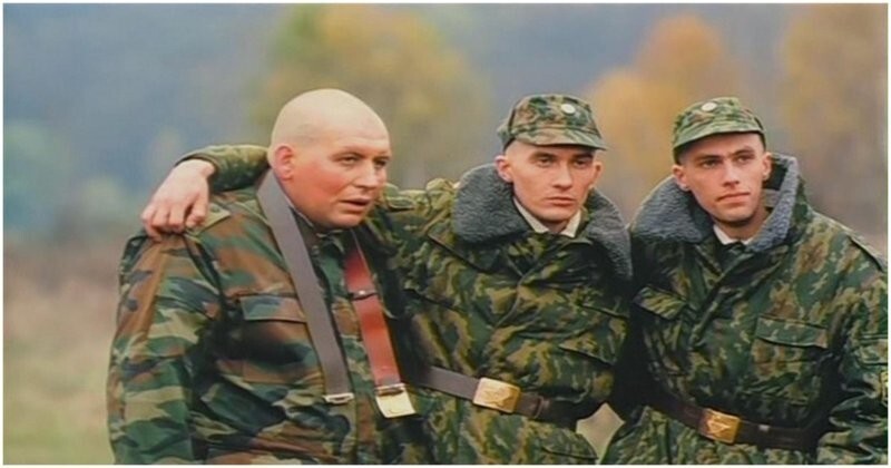 Что за фраза такая из ДМБ: "Меня зовут Себастьян Перейра - торговец черным деревом" Что за фраза такая из ДМБ: "Меня зовут Себастьян Перейра - торговец черным деревом"