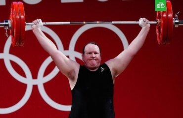 Первый трансгендер бесславно завершил выступление на Олимпиаде