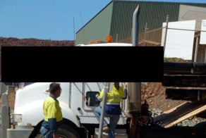 Водитель выиграл свою главную лотерею (4 фото)