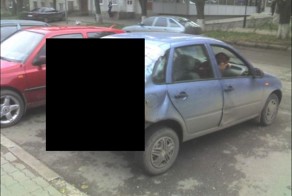 Необычные повреждения Лады Калины после ДТП (4 фото)