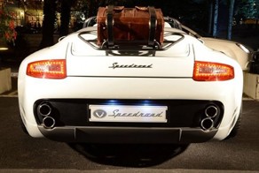 Ателье Delavilla переработала Porsche 997 Speedster (5 фото)