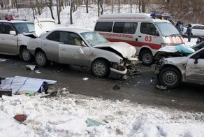 Инспектор ДПС пожертвовал жизнью ради спасения врача скорой помощи (2 фото+текст)