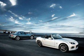 Представлена обновленная Mazda MX-5 (32 фото)