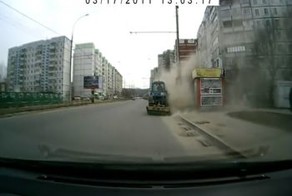 Уборка дороги-пыльная работенка:)