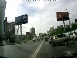 Еле увернулся