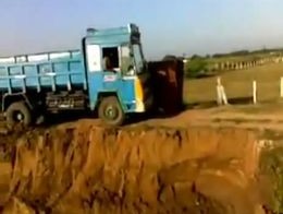 Грузовик в ловушке