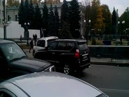 Мажорки из Харькова разбираются