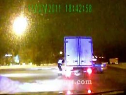 Пьяный лихач на Газели носится по Сургуту