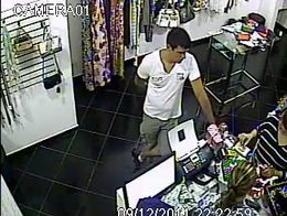 Покупатель дал отпор грабителю и пожалел об этом