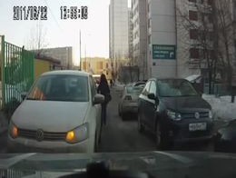 ТП на узкой улочке