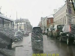 Асфальт взорвался?