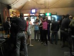 Разборка в забегаловке