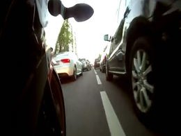 Ездить между рядов - опасно