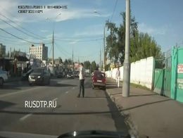 Женщина за рулем сбила пьяного