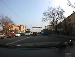 Грузовикам везде у нас дорога