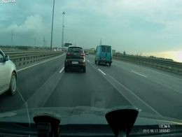 Жуткая авария с участием мотоциклиста