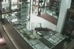 Жестокое задержание