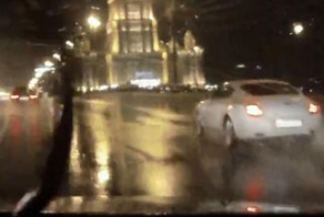 Осторожно Бентли