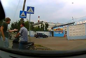 Конфликт со скутеристами