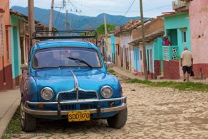 Автомобильные пристрастия кубинцев (29 фото)