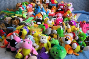 Скопилось много игрушек после ребенка и деть их совершенно некуда?