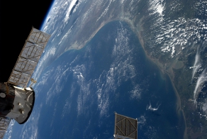 Фотографии астронавта Карен Найберг с МКС