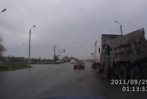 Пьяный камазист