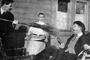 Редкие архивные фотографии знаменитых писателей и поэтов